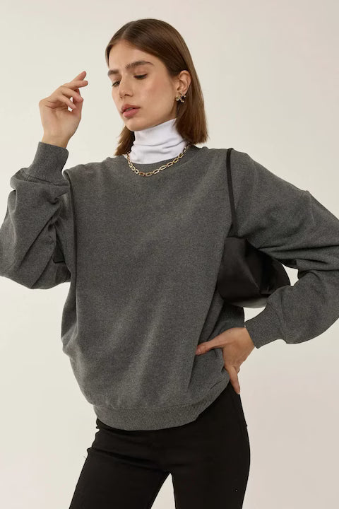 Women's basic oversized sweatshirt, round collar