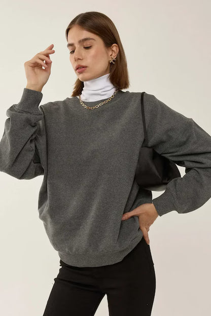 Women's basic oversized sweatshirt, round collar