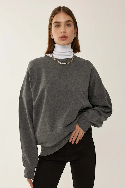 Women's basic oversized sweatshirt, round collar